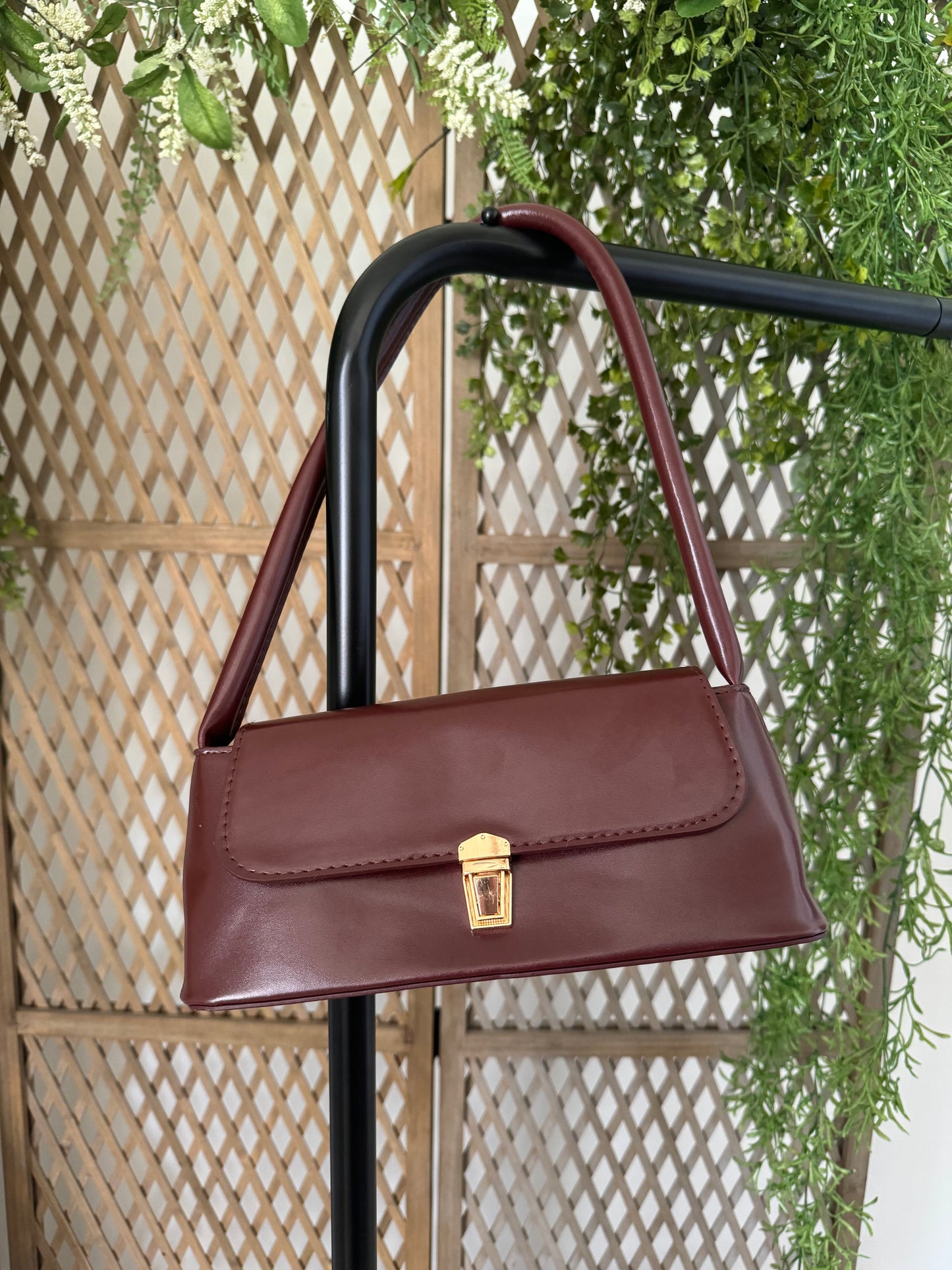 Chic Brown Shoulder Bag